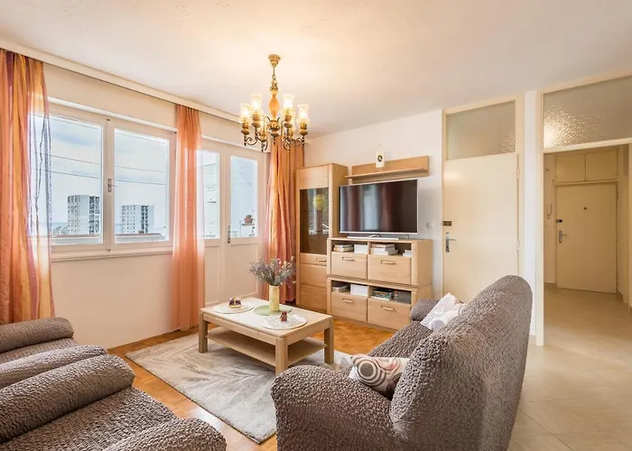 Issa & Sea View Lägenhet *