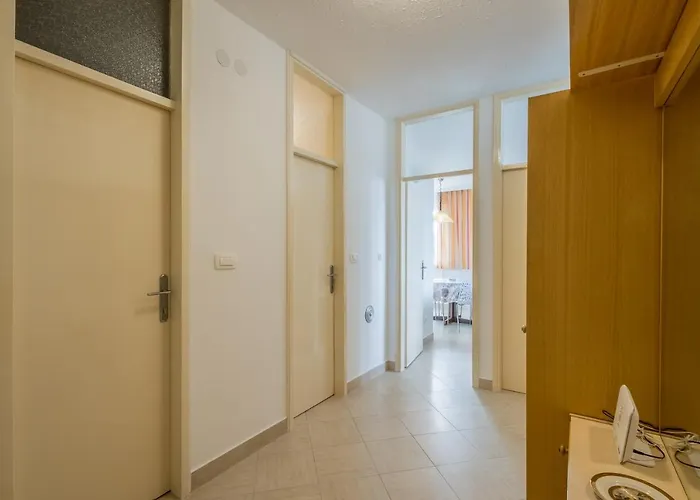 Apartman Issa & Sea View